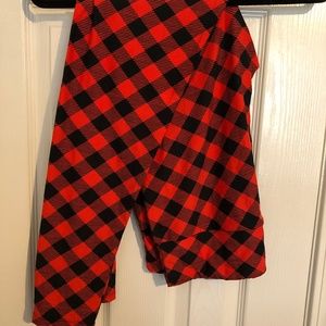 LuLaRoe - Red & Black Buffalo Plaid Leggings